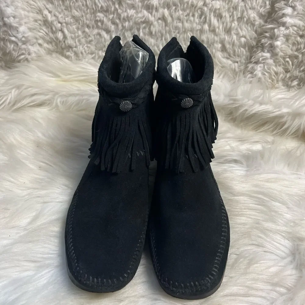 Minnetonka leather suede Black Fringed Boot Moccasin back zipper rubber sole SZ9